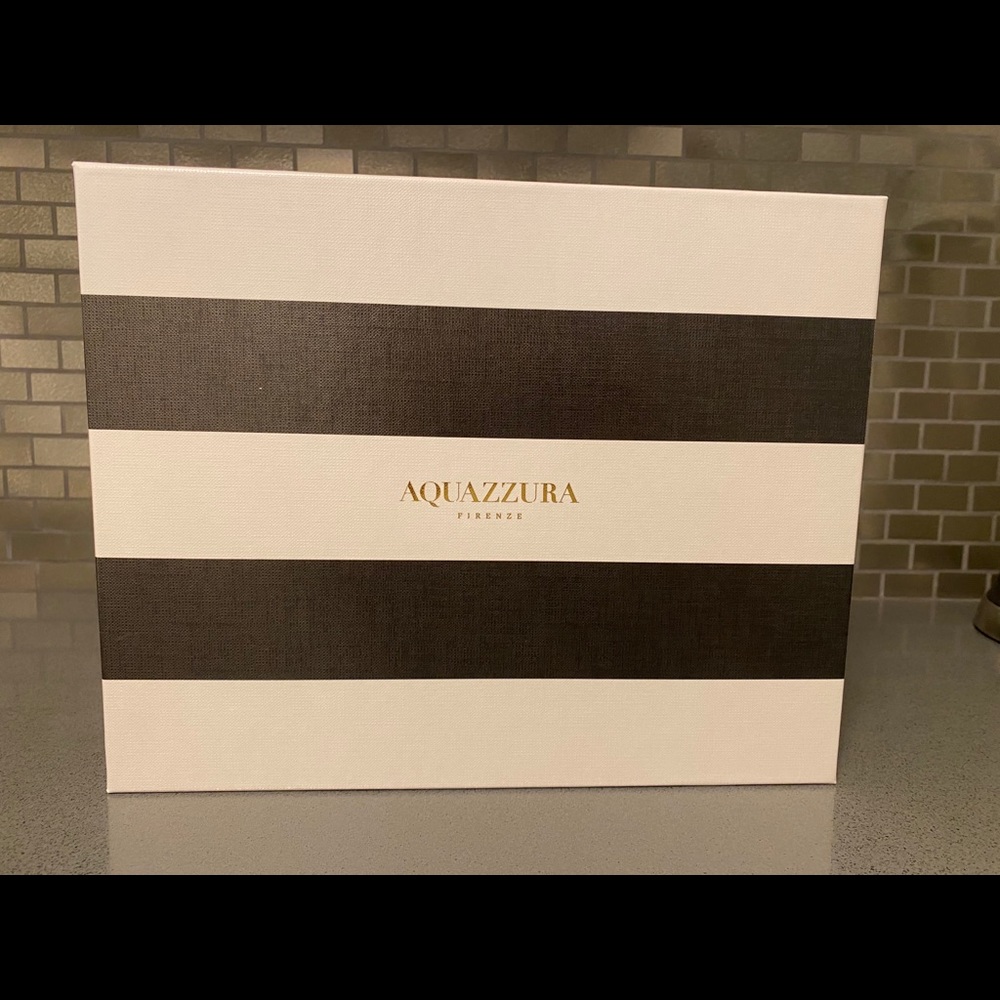 shoe box